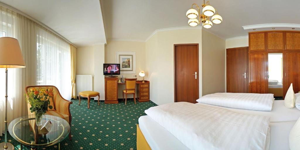 Sacher-stoiber Hotel 3*